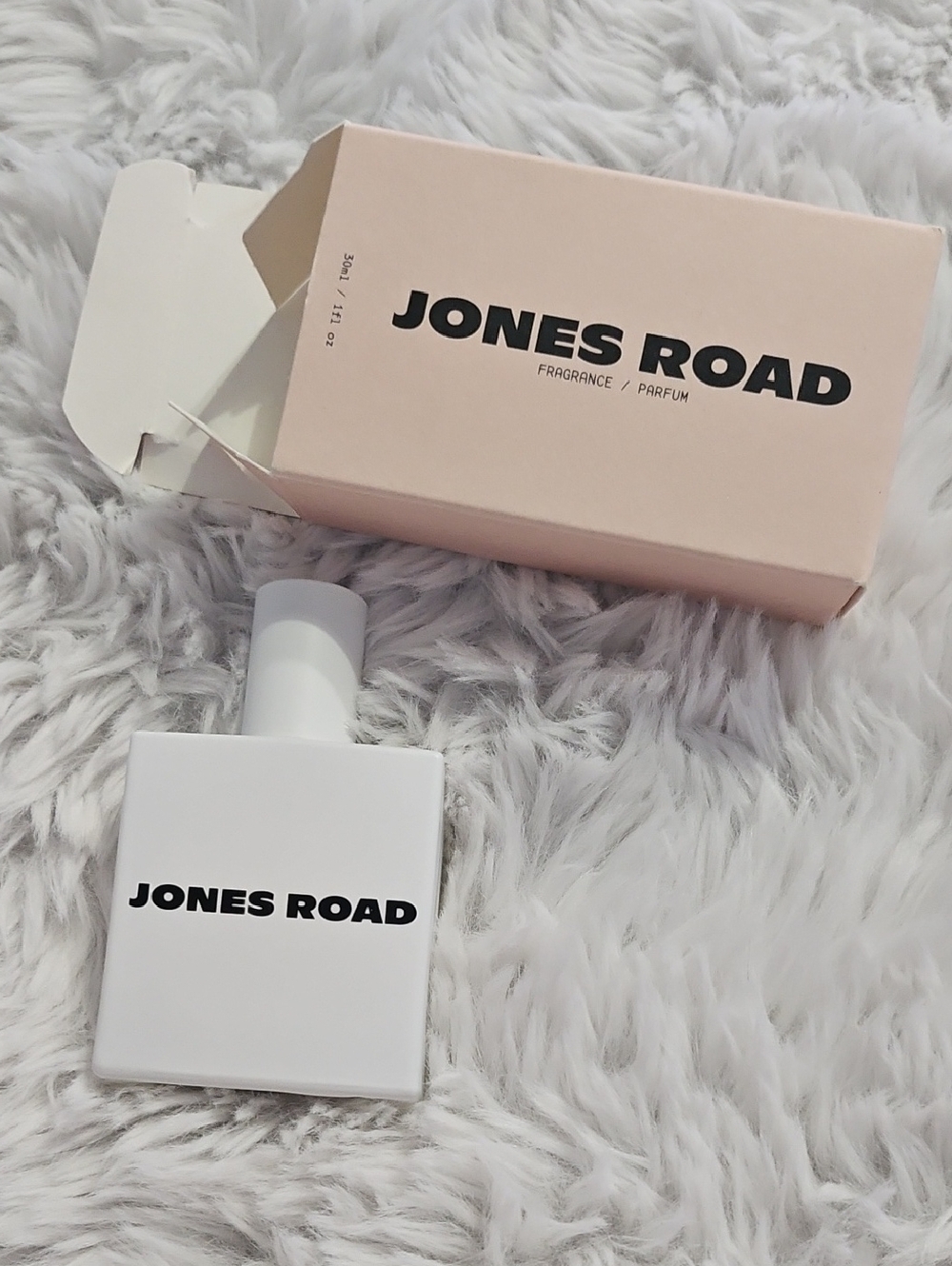 New In Box Jones Road Shower Douche